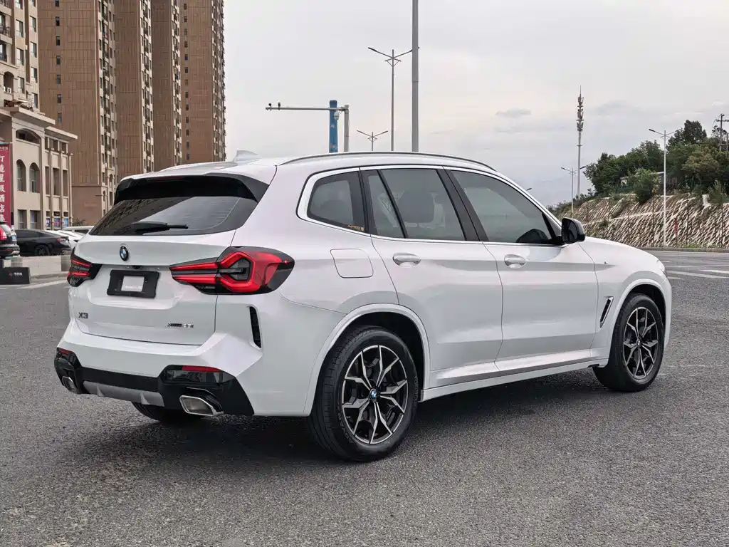 BMW X3 xDrive25 i M Sport Package