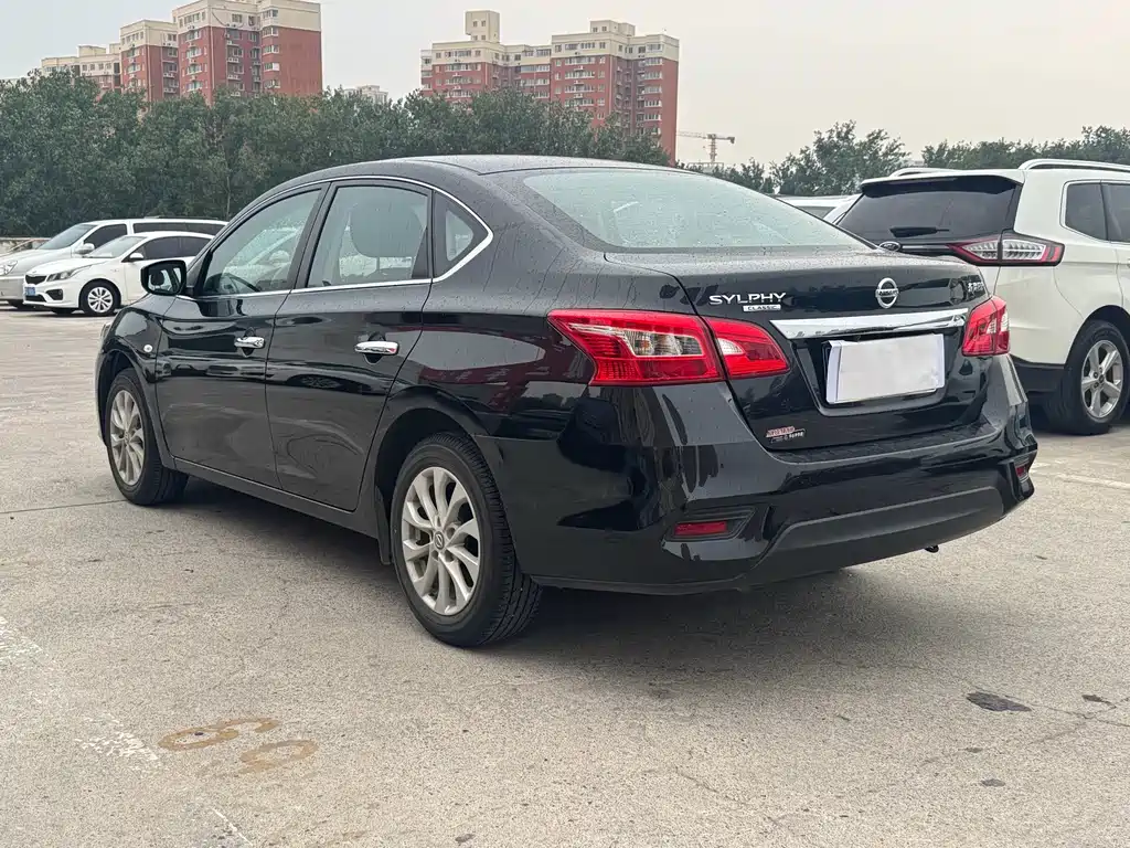 Sylphy Classic 1.6 XE CVT Comfort
