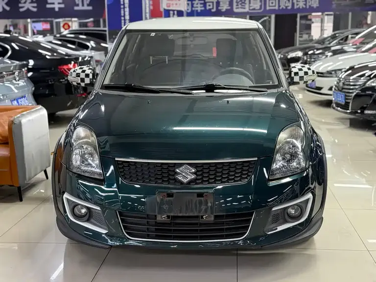 Suzuki Swift 1.5 L Auto Fashion Cool Play