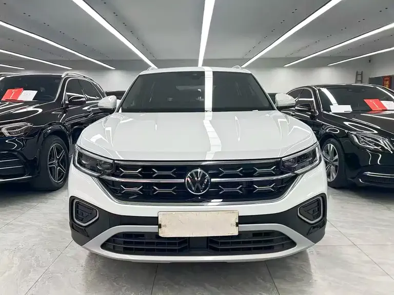 Volkswagen Tayron 300 TSI 2 WD Luxury Plus Advanced