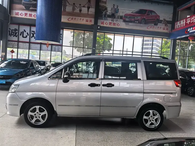 Dongfeng Shuaike 帅客 2014款 1.6 L 手动舒适型7座 国IV