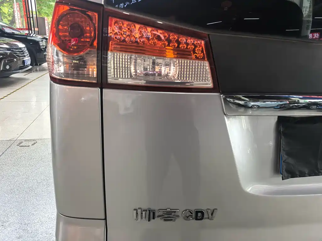 Shuaike 帅客 2014款 1.6 L 手动舒适型7座 国IV
