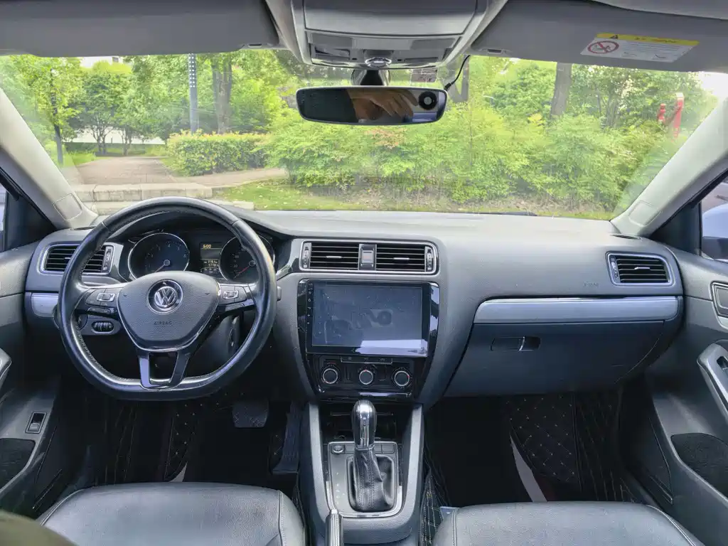 Sagitar 1.6 L Auto Comfort