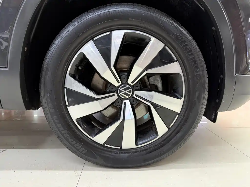 Tayron 280 TSI 2 WD Luxury Connected