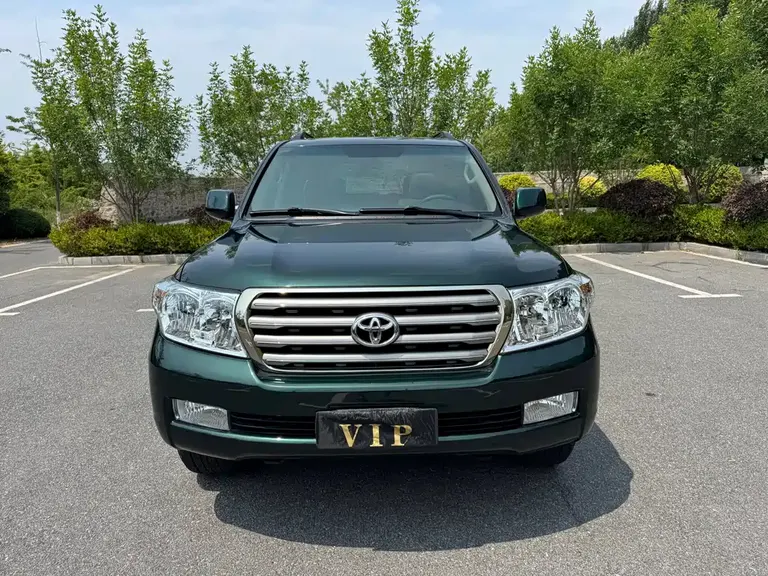 Toyota Land Cruiser 4.0 L Auto VX