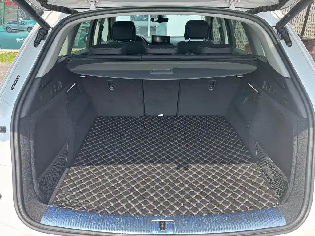 Audi Q5 L 45 T Luxury Dynamic