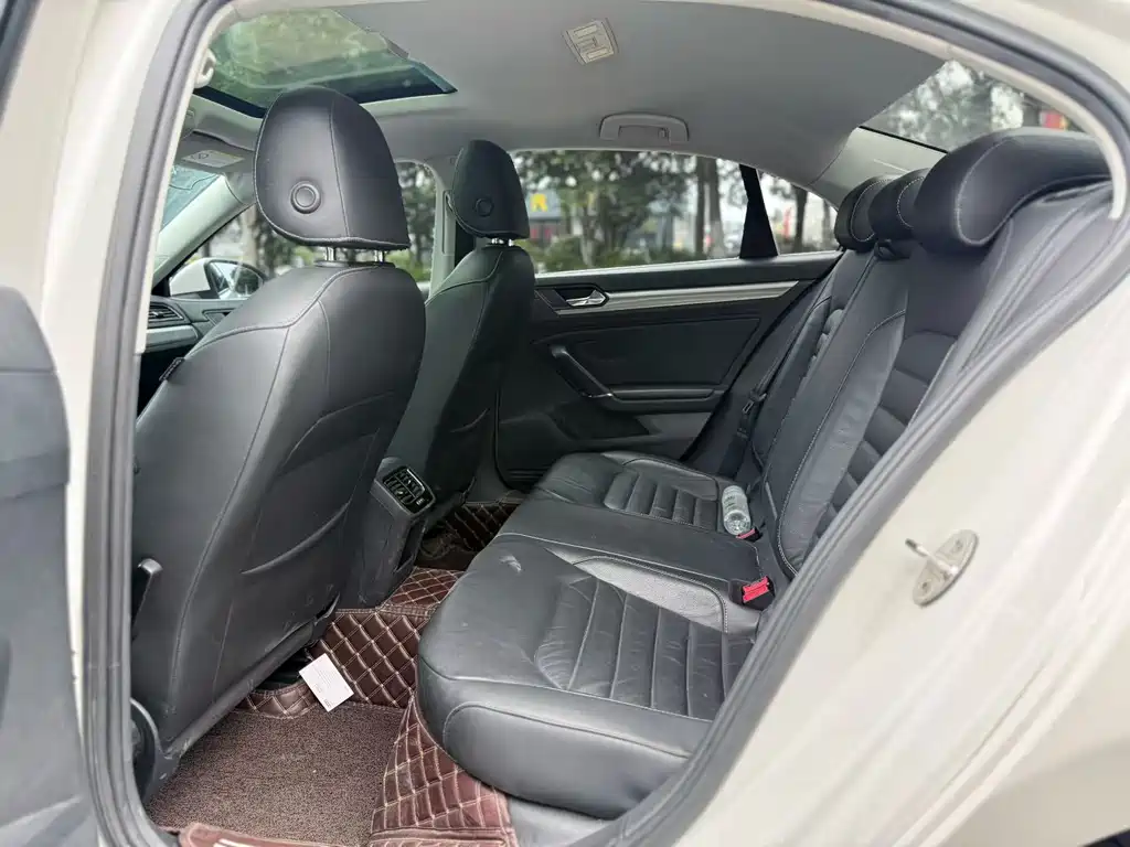 Lamando 280 TSI DSG Comfort