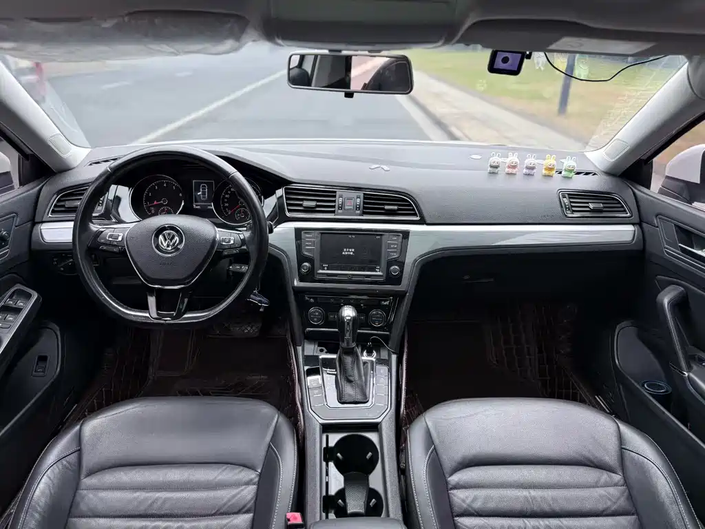 Lamando 280 TSI DSG Comfort