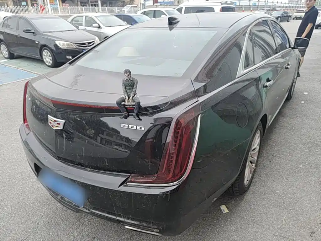 Cadillac XTS 28 T Tech