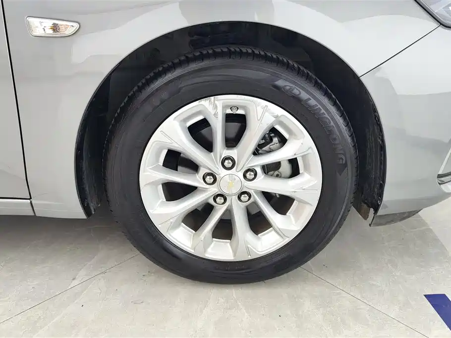 Monza 1.5 L DCT Pleasure