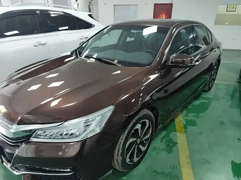 Honda Accord 2.4 L Luxury
