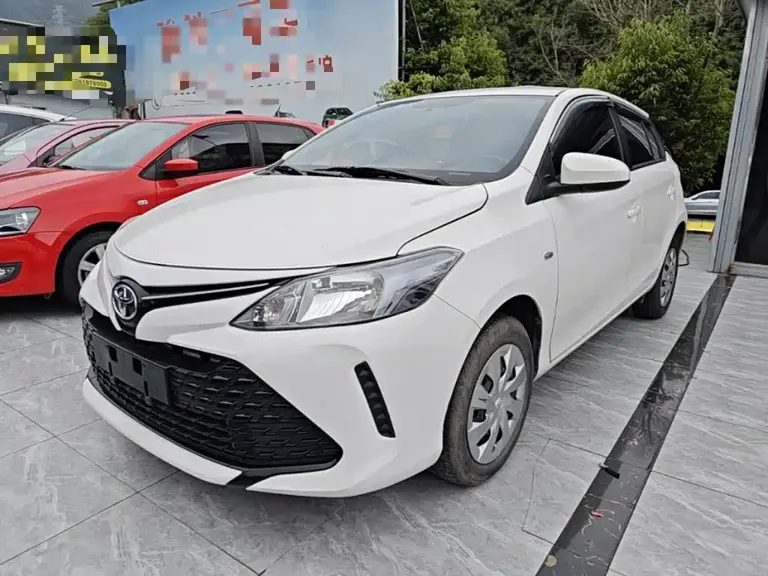 Toyota Vios FS 1.5 L CVT Sharp Speed