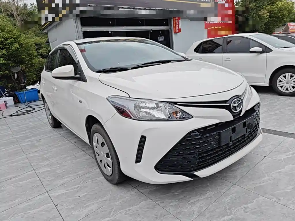 Vios FS 1.5 L CVT Sharp Speed