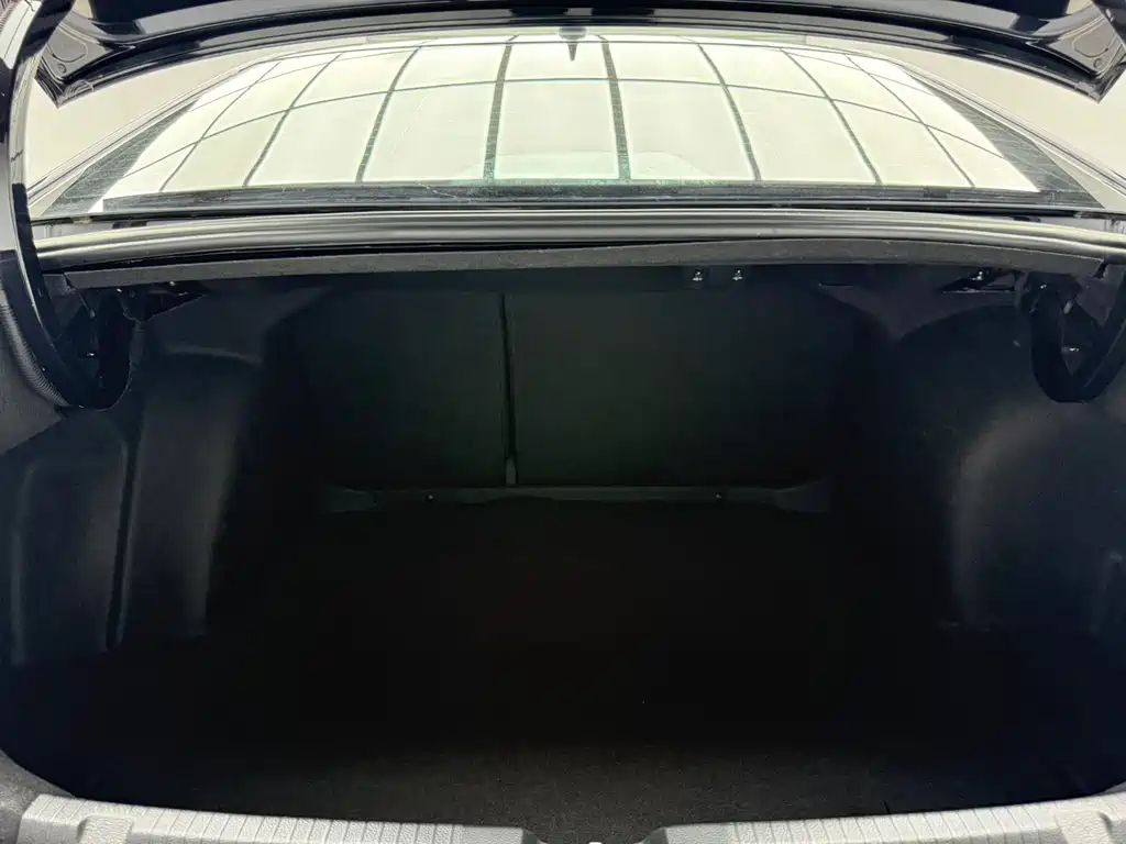 Lavida 280 TSI DSG Starry Sky Manyi