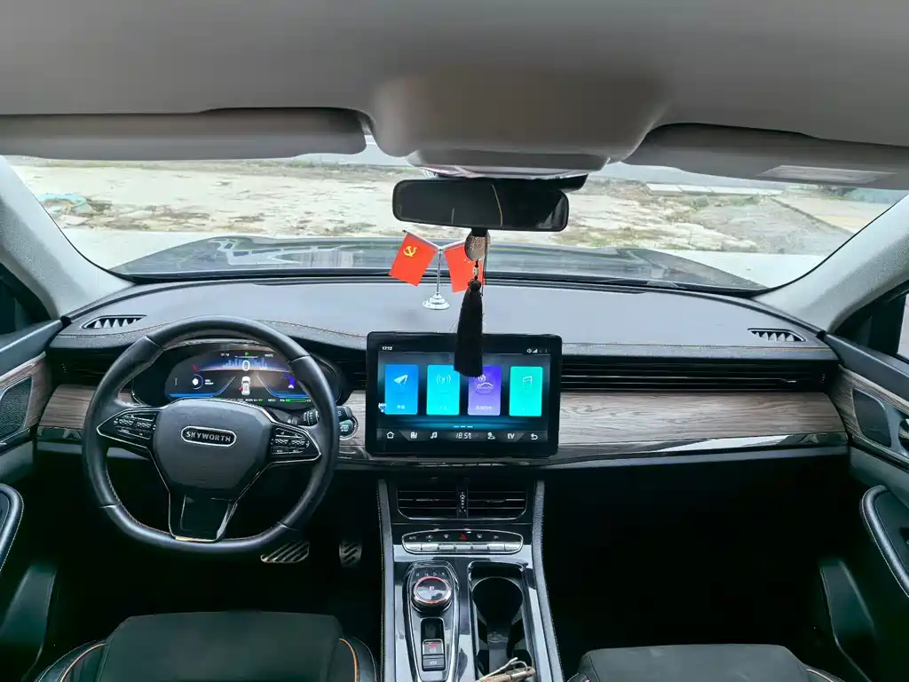 Skyworth HT-i 创维HT-i 2022款 1.5 L PHEV 115 KM 智惠版