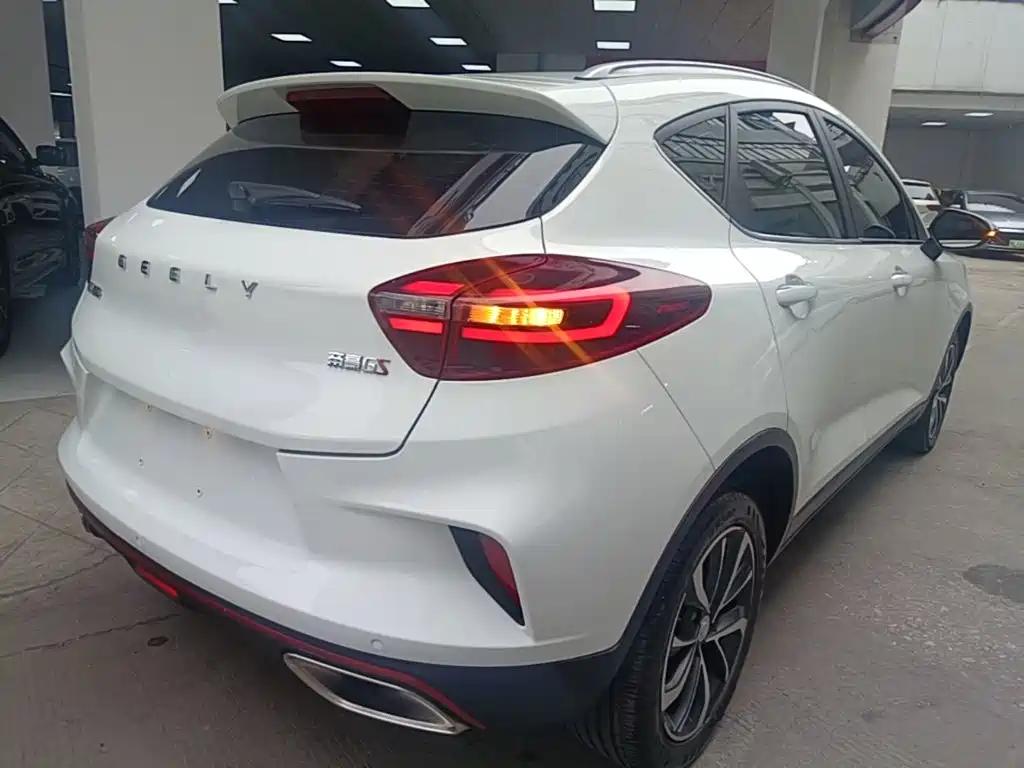 Emgrand GS 1.4 T CVT Elegant