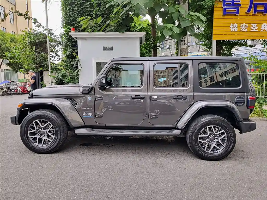 Wrangler NEV 4-door 2.0 T 4 xe Sahara