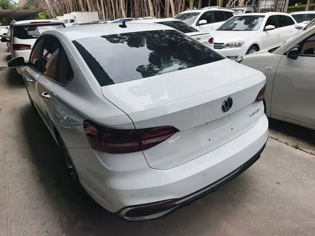 Lavida 1.5 L Auto Starry Sky 5 Million