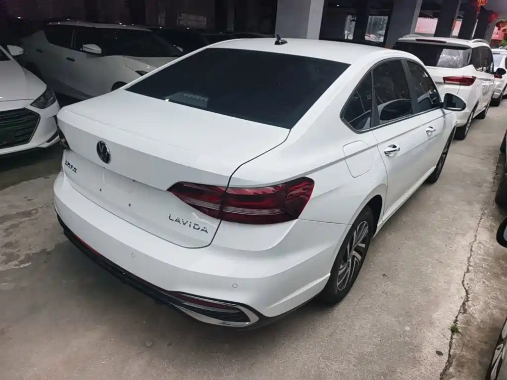 Lavida 1.5 L Auto Starry Sky 5 Million