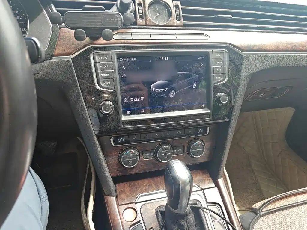 Magotan 330 TSI DSG Distinguished