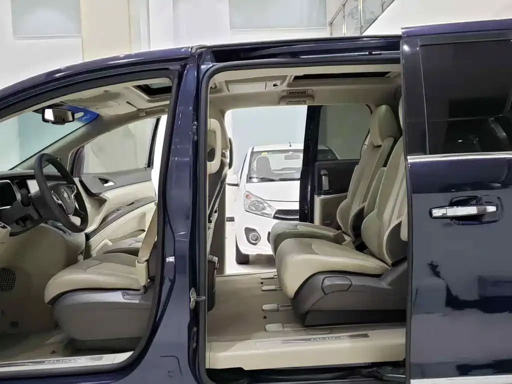 Buick GL8 3.0 L GT Luxury Business Elegant Luxury