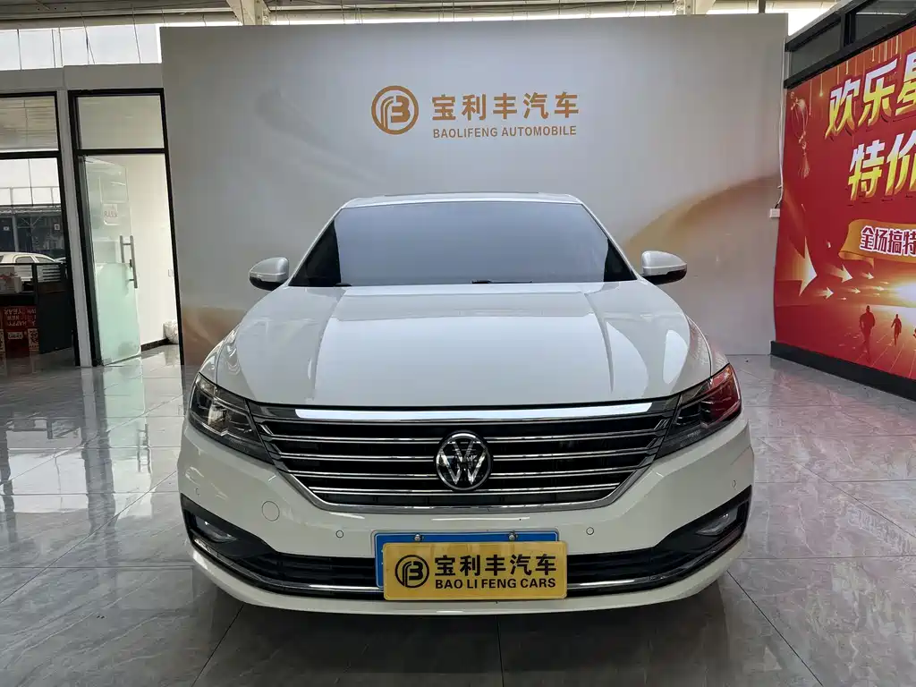 Lavida 280 TSI DSG Luxury