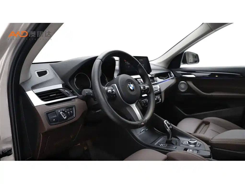 BMW X1 宝马X1/25 Li/2.0 T/21款/改款 sDrive 领先型