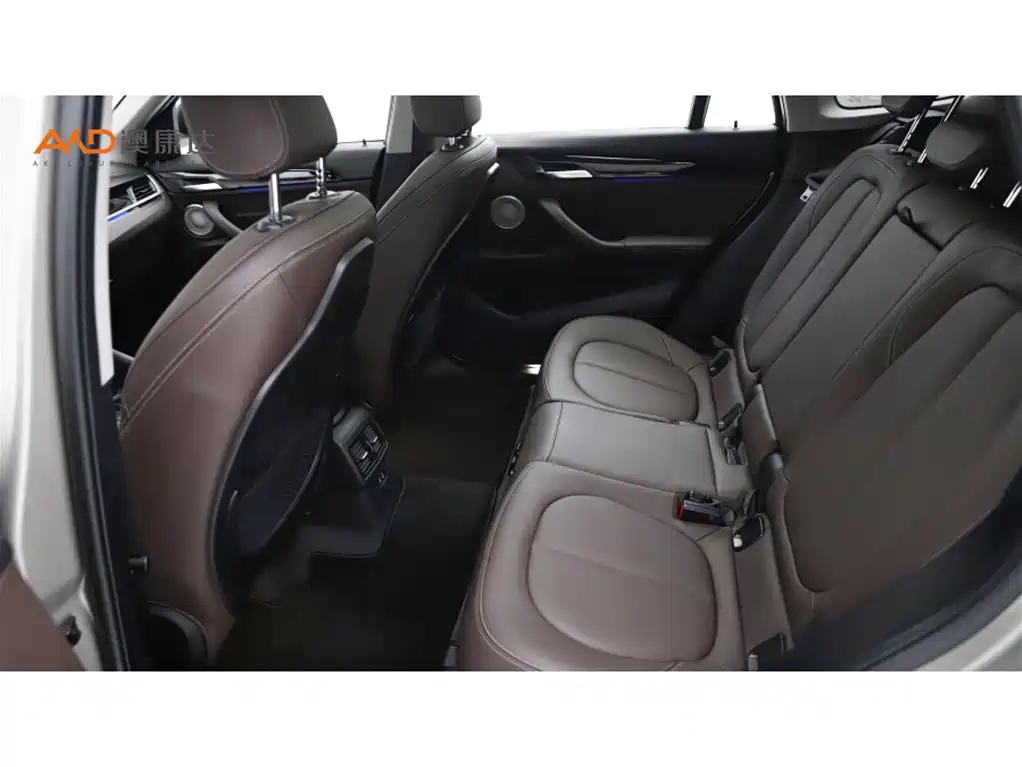 BMW X1 宝马X1/25 Li/2.0 T/21款/改款 sDrive 领先型