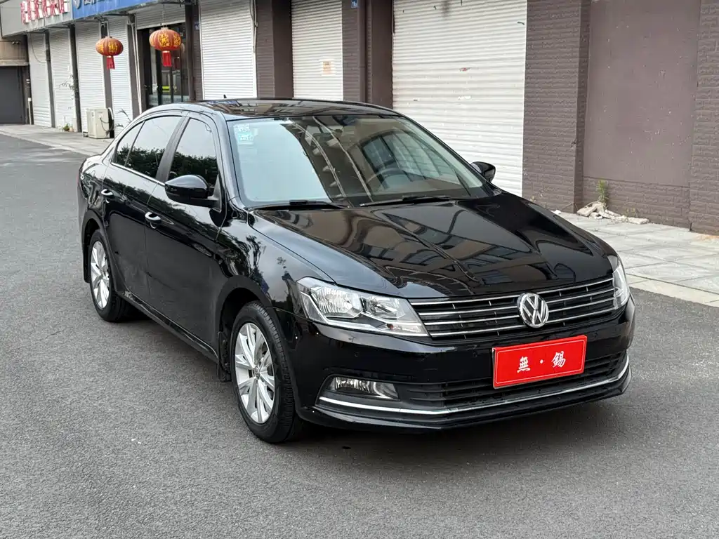 Lavida 1.6 L Auto Comfort