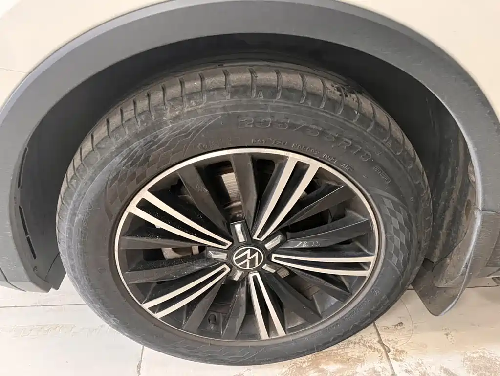 Tiguan L 330 TSI Auto 2 WD Comfort Enjoyment