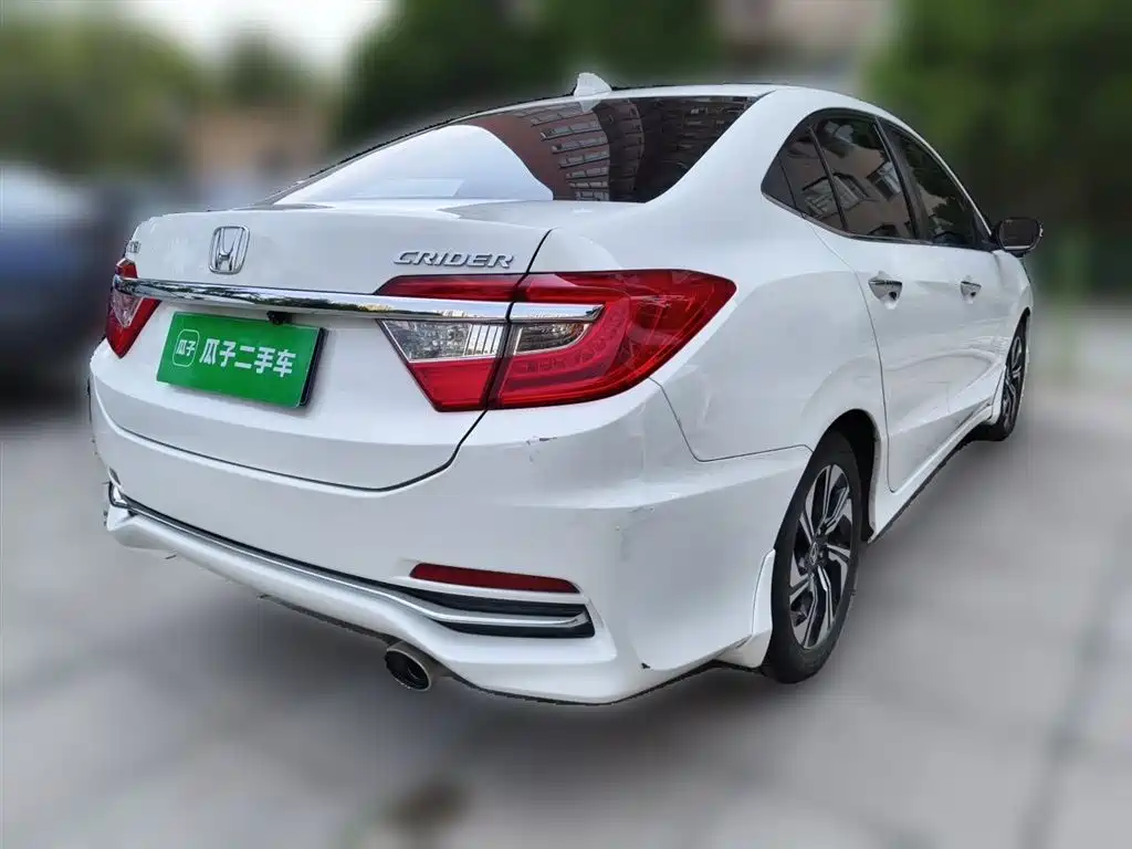 Crider 1.8 L CVT Comfort