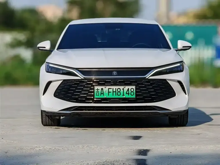 BYD Qin L DM-i 80 KM Leading