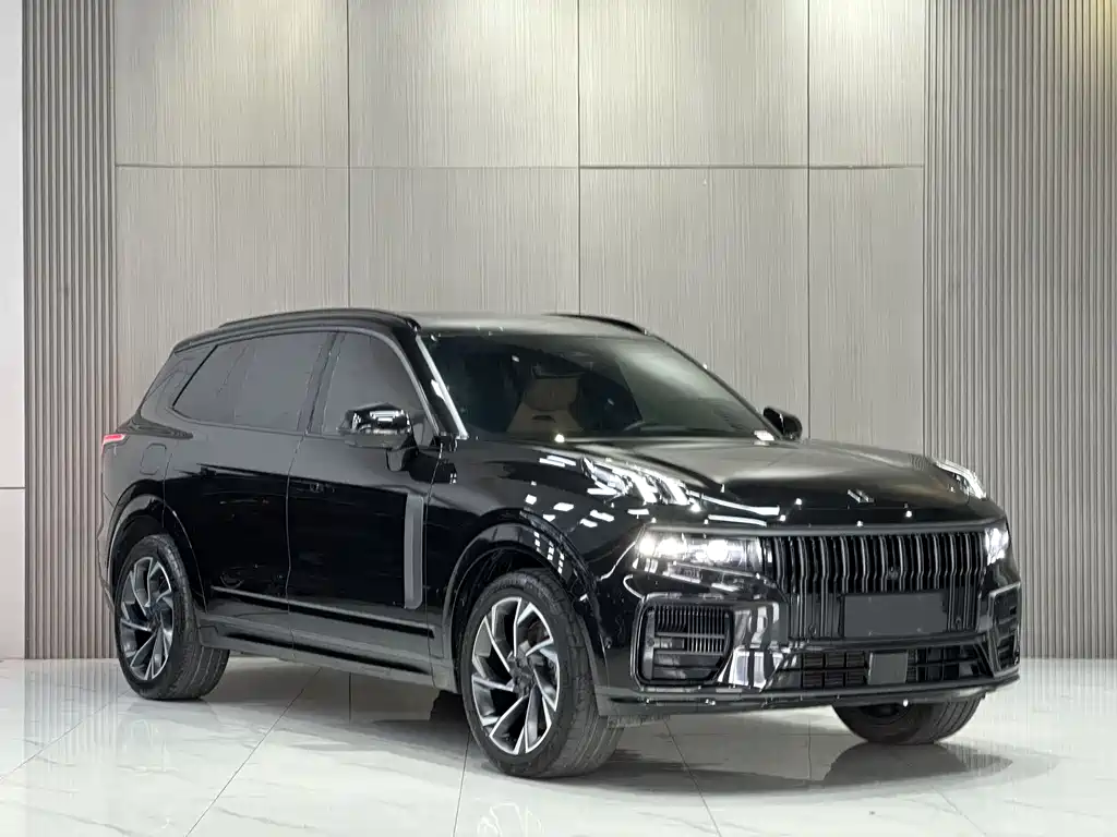 Lynk & Co 09 2.0 T Halo 7-seat