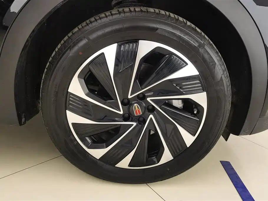Hongqi HS7 PHEV 2.0 T PHEV 4 WD Flagship Smooth 6-seat