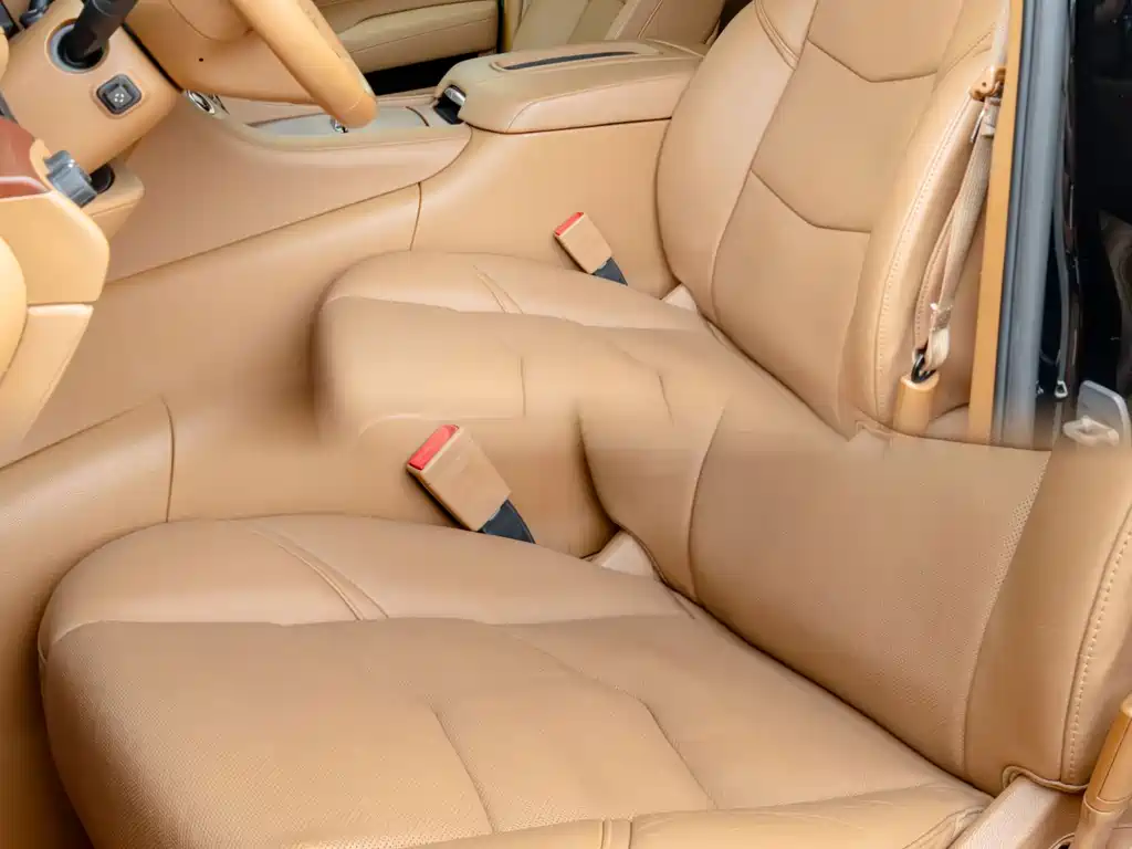 Escalade 6.2 L ESV Platinum Extended