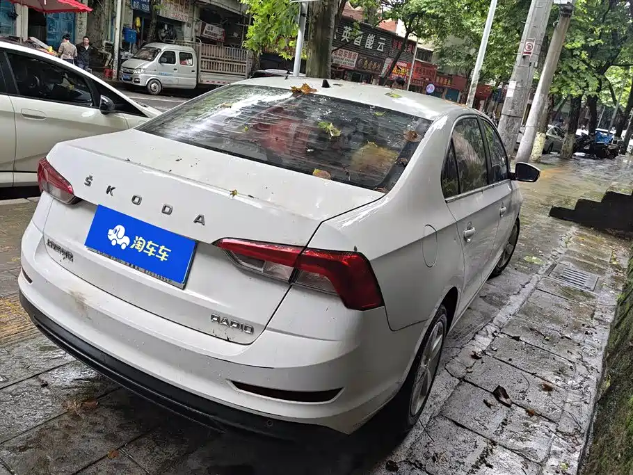 Rapid 1.5 L Manual Standard