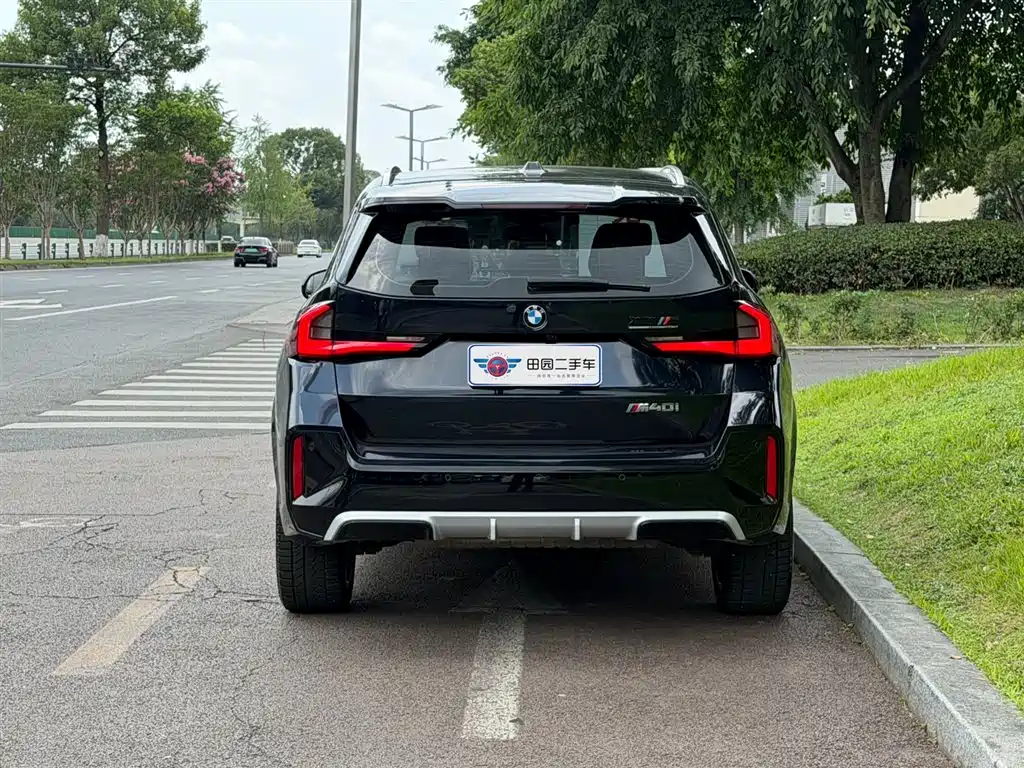 BMW X1 xDrive25 Li X Design Package