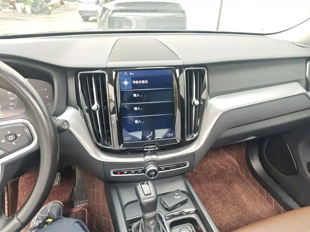 Volvo XC60 T5 4 WD Smart Ease CN-V