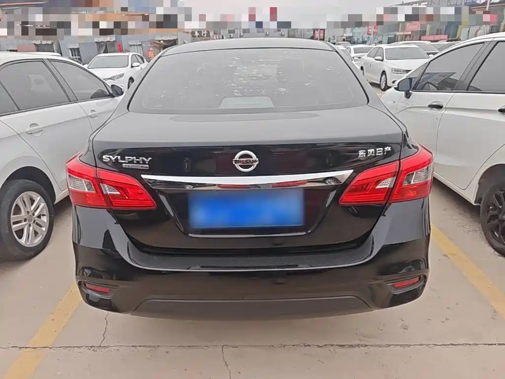 Sylphy Classic 1.6 XE CVT Comfort