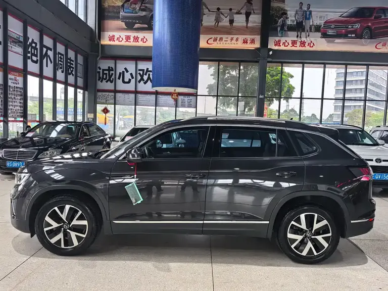 Volkswagen Tayron 300 TSI 2 WD Luxury Plus Advanced