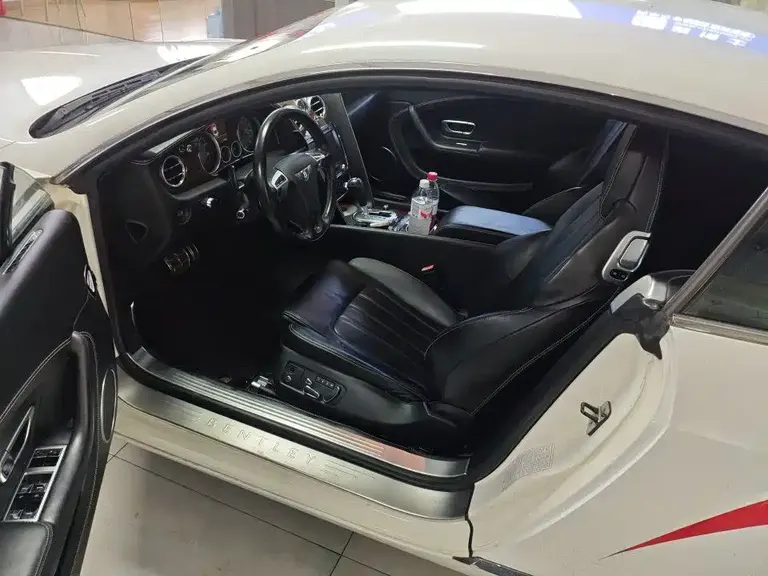 Bentley Continental GT 4.0 T GT V8