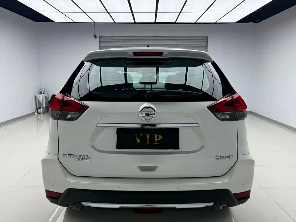 X-Trail Facelift 2.0 L 2 WD Connected Comfort Enjoyment