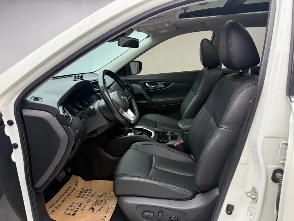 X-Trail Facelift 2.0 L 2 WD Connected Comfort Enjoyment