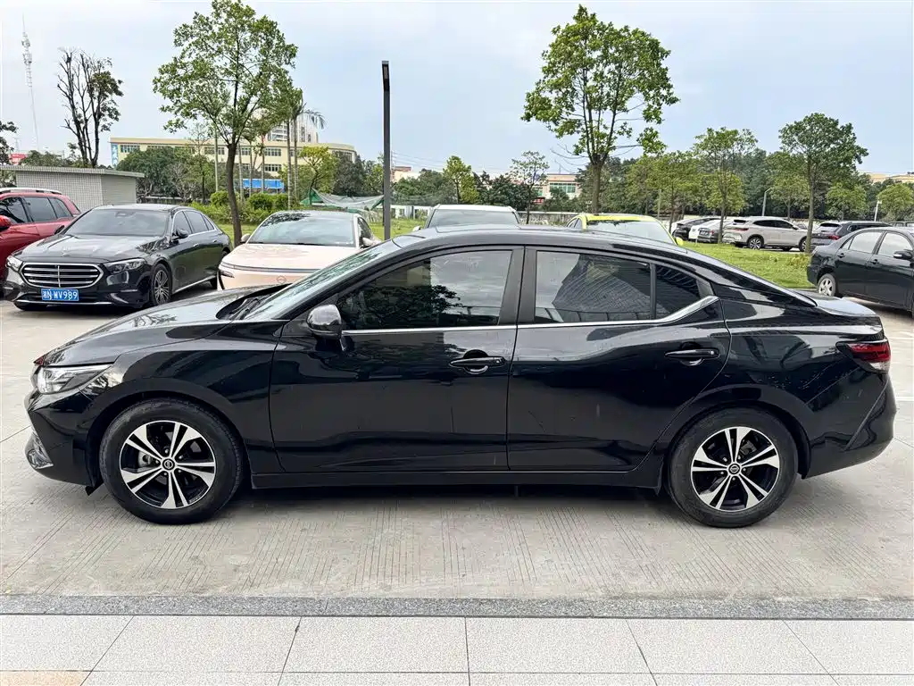 Sylphy 1.6 L XL CVT Joy