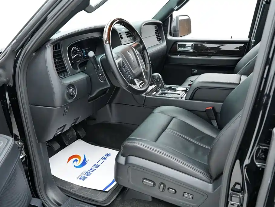 Navigator 3.5 T AWD