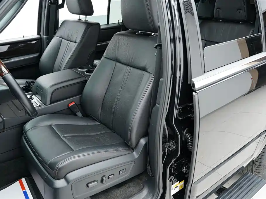 Navigator 3.5 T AWD