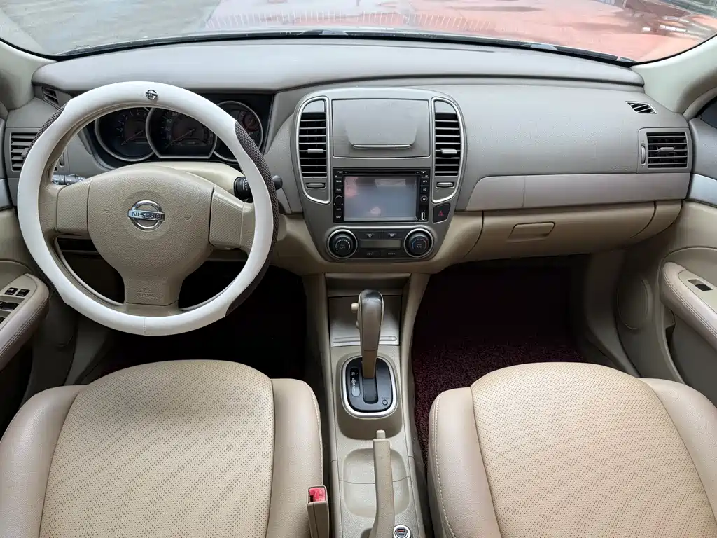 Sylphy Classic 1.6 XE Auto Comfort