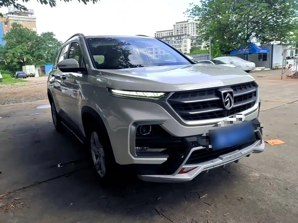 Baojun 530 1.8 L Auto Luxury CN-V