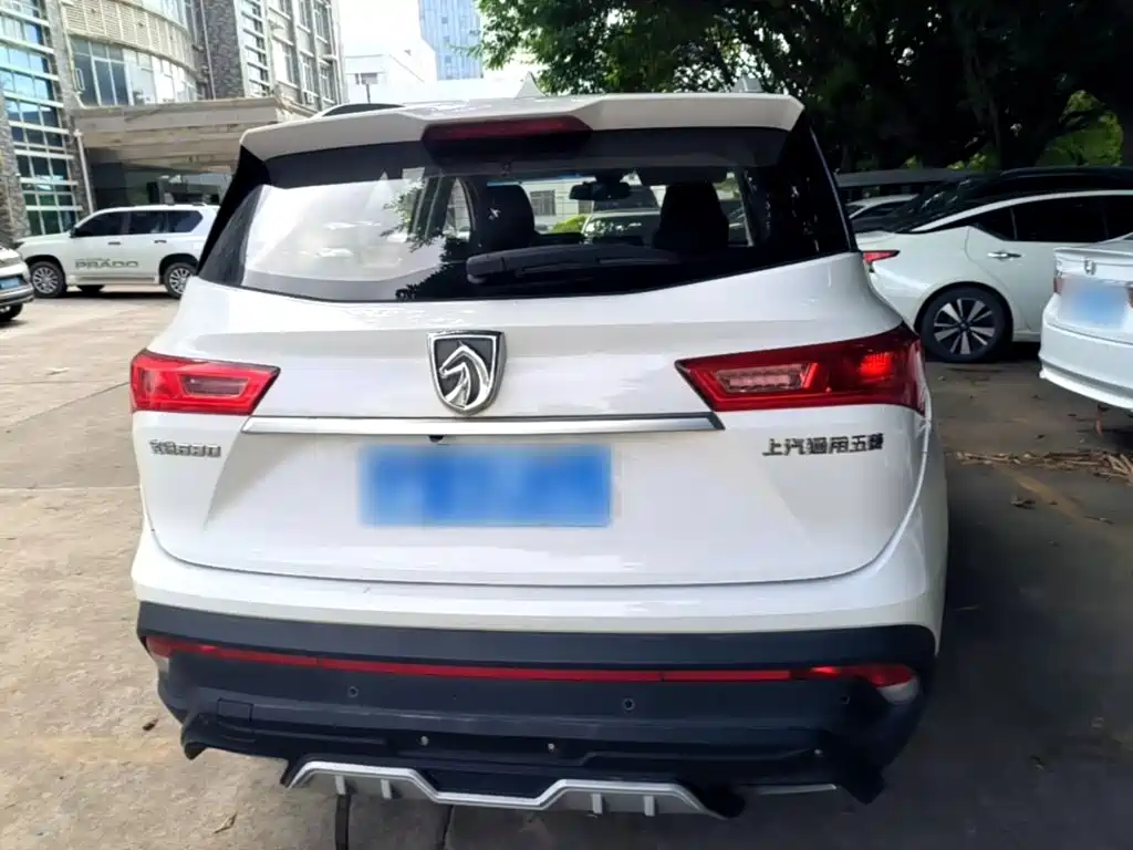 Baojun 530 1.8 L Auto Luxury CN-V