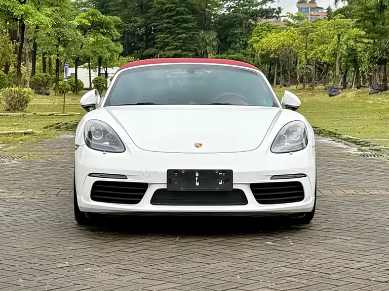 Porsche 718 Boxster 2.0 T